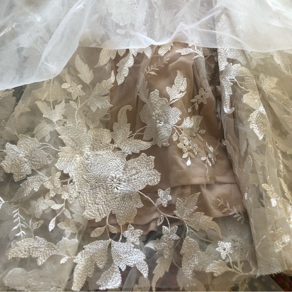 Altar’d State Ivory & Nude Sleeveless Fit & Flare Floral Chiffon Layered Dress M - Picture 5 of 9